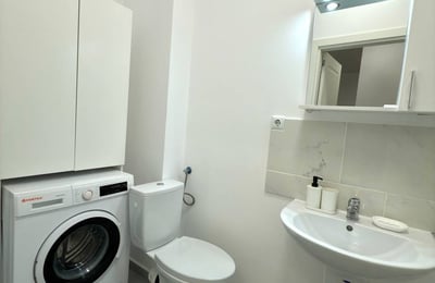 Vermietung einer modernen Wohnung mit separatem Zimmer und Balkon, Chiajna, Sektor 6, Bukarest, Rumänien